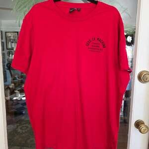 Deus Ex Machina T-Shirt Mens Size XXL Red Graphic Logo Tee